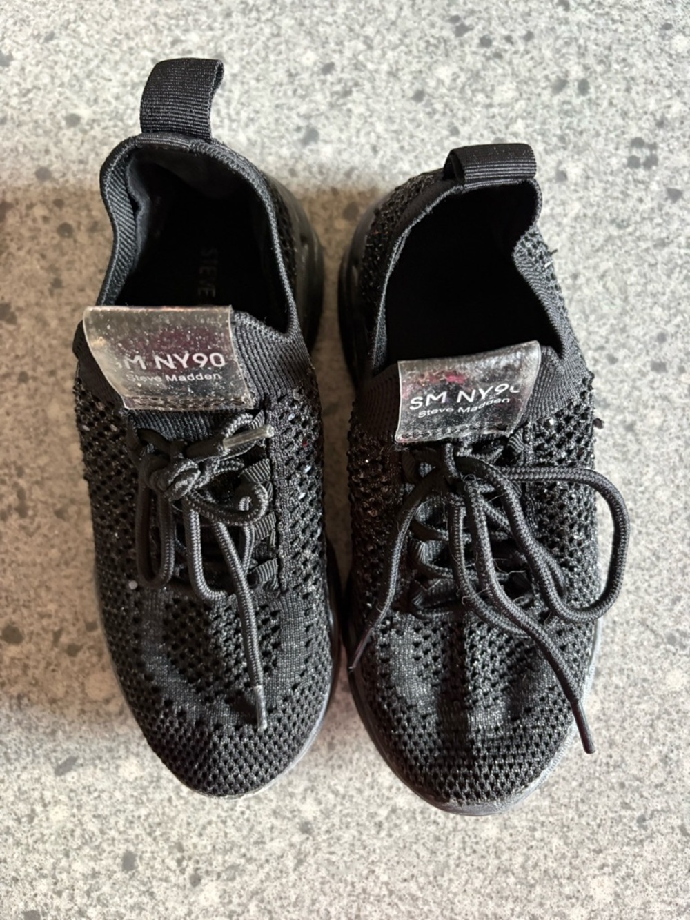 Steve Madden Black Knit Lace-Up Childs Size 1 Sneakers